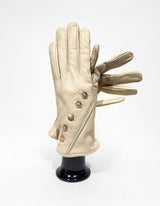 1736 Fantasia Woman Button Off White